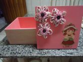 Caixa Decorada com Fuxico